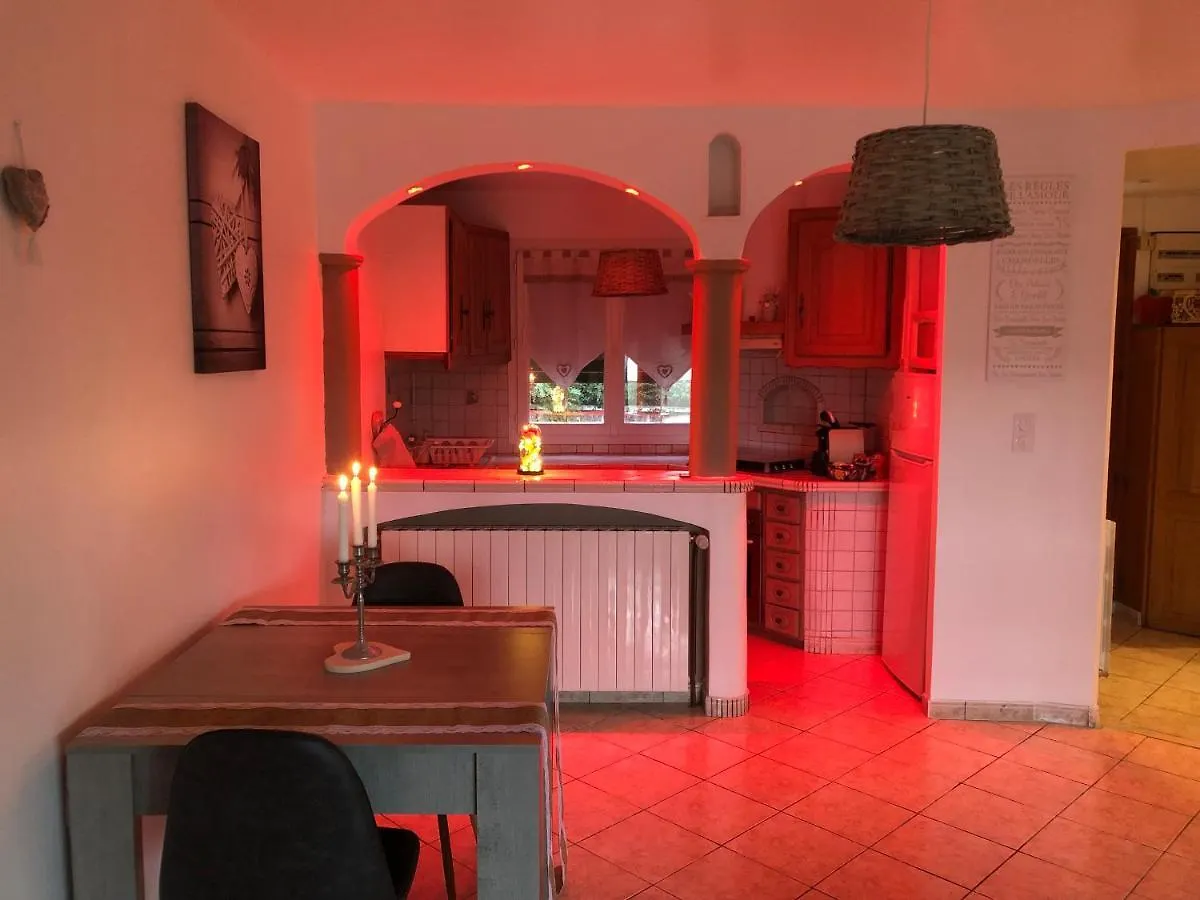 La Pomme D'Amour Saint-Genet-Lerpt